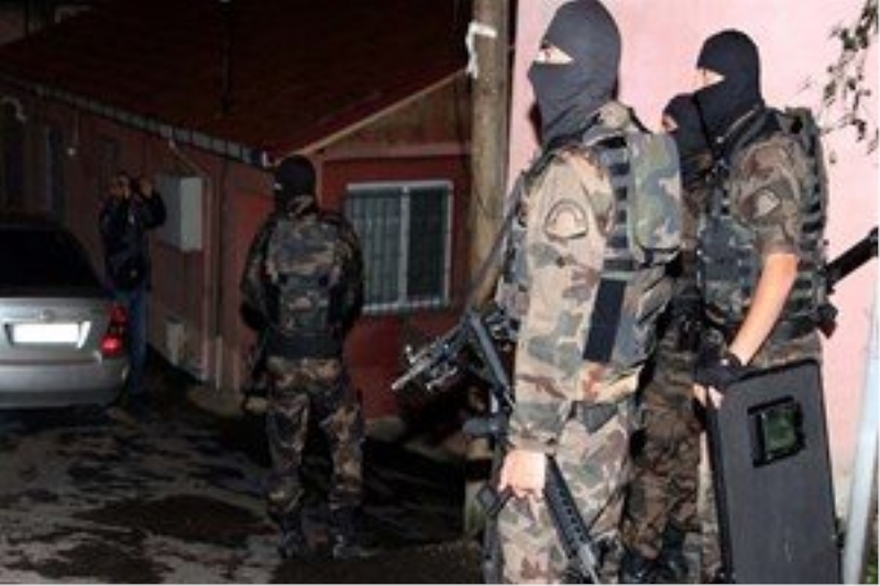 İstanbul`da 20 adrese DAEŞ operasyonu