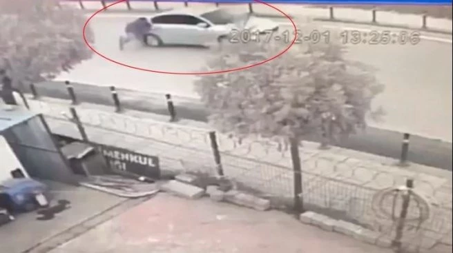 İstanbul`da dehşet anlar! Metrelerce sürüklendi