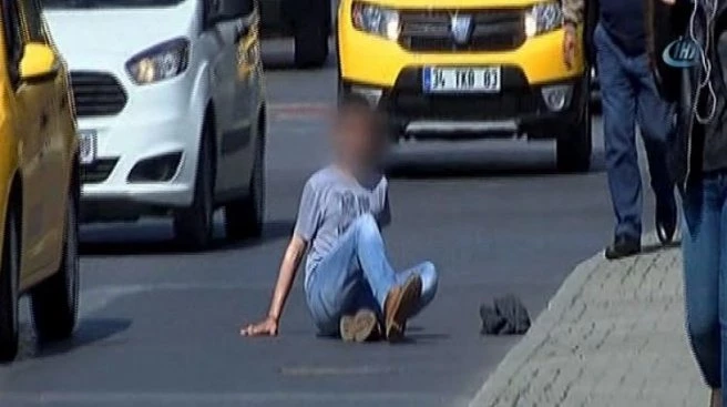 İstanbul`un göbeğinde kahreden görüntü!
