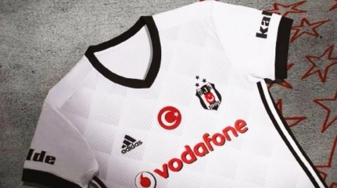 İşte Beşiktaş`ın yeni formaları! Resmen açıklandı