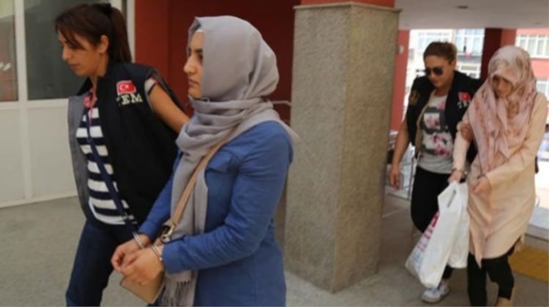 İşte FETÖ'cü ablaların darbe duası