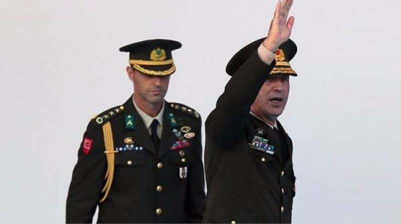İşte Hulusi Akar'ın yeni yaveri!