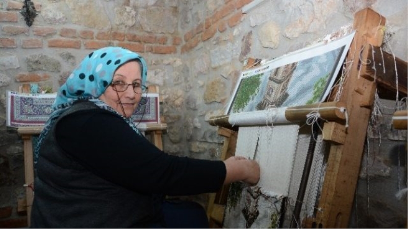 İzmek Halı Kurslarında İş Garantili Eğitim Veriliyor