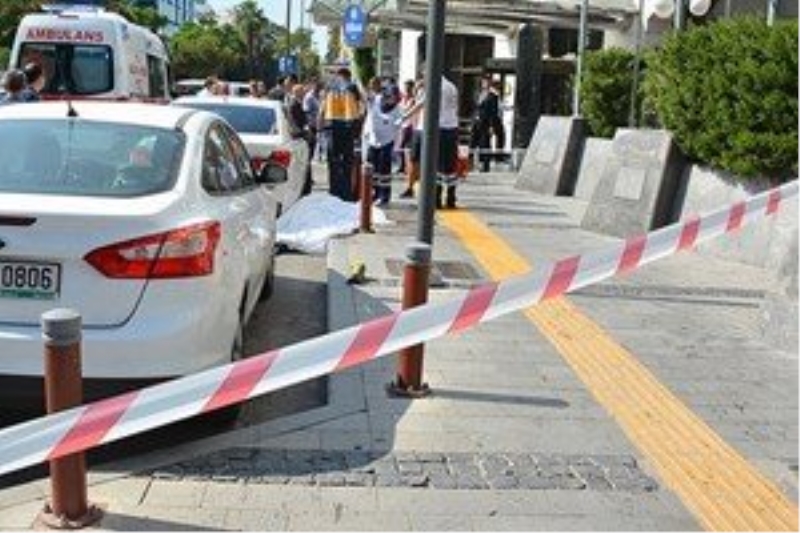 İzmir bu intiharla sarsıldı!...