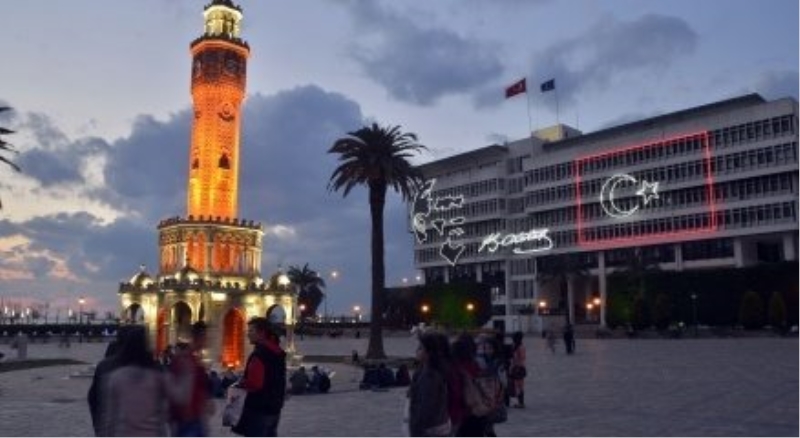 İzmir?in ünlü Konak Meydanı?nın asıl ismi duyanları şaşırttı