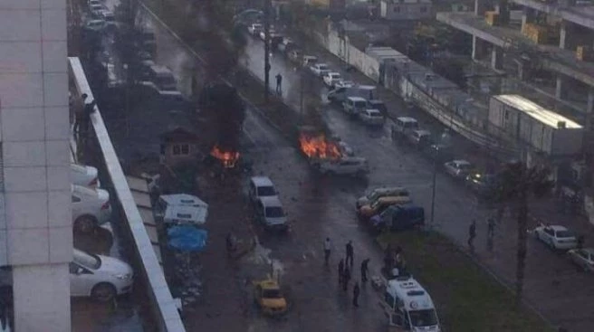 İzmir`de adliye yakınında iki ayrı patlama!