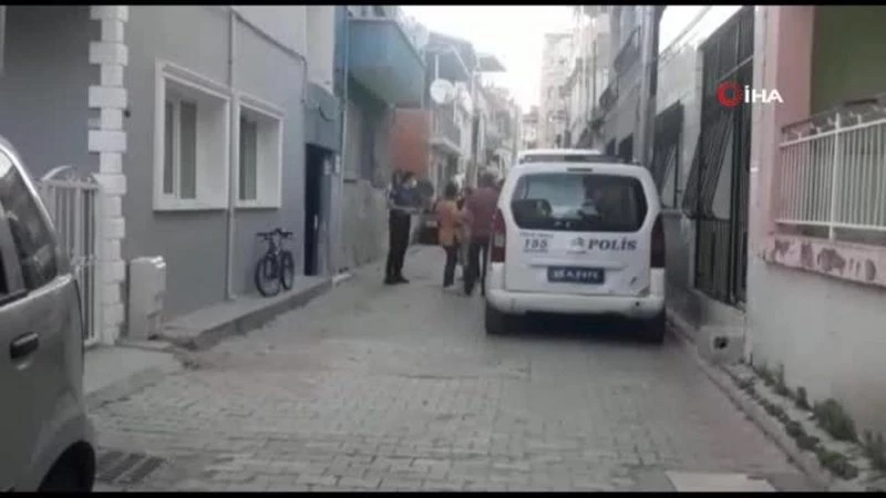 İzmir`de alacak-verecek cinayeti: Bin 500 lira alacağını istedi, canından oldu
