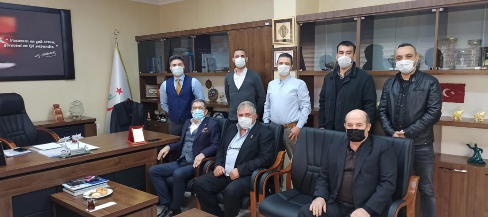 K.F.C. Gıda?dan Menemen Devlet Hastanesi?ne 2 tane solunum cihazı ve 20 tane solunum cihazı kiti bağışı