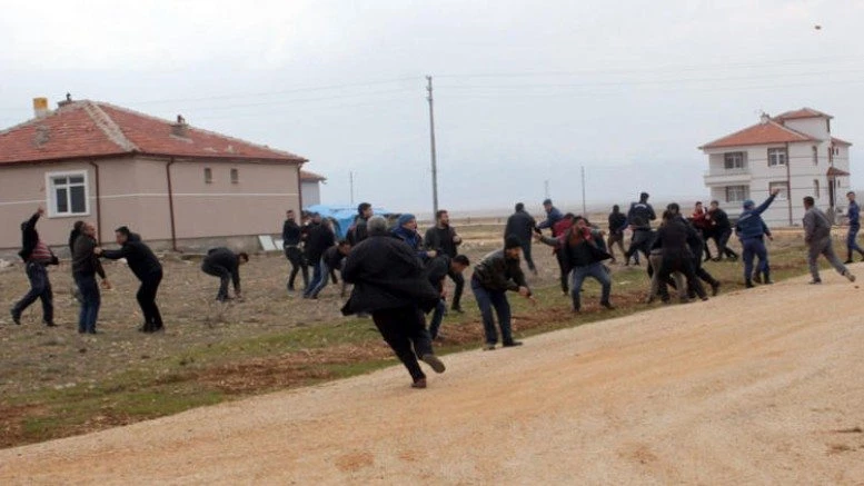 KARAMAN`DA KAVGA