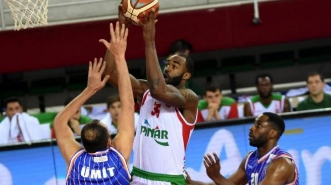 Karşıyaka evinde çok rahat!
