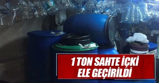 Karşıyaka`da 1 ton sahte içki ele geçirildi
