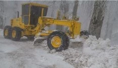 Kartepe?de kapalı yollar ekiplerce açılıyor