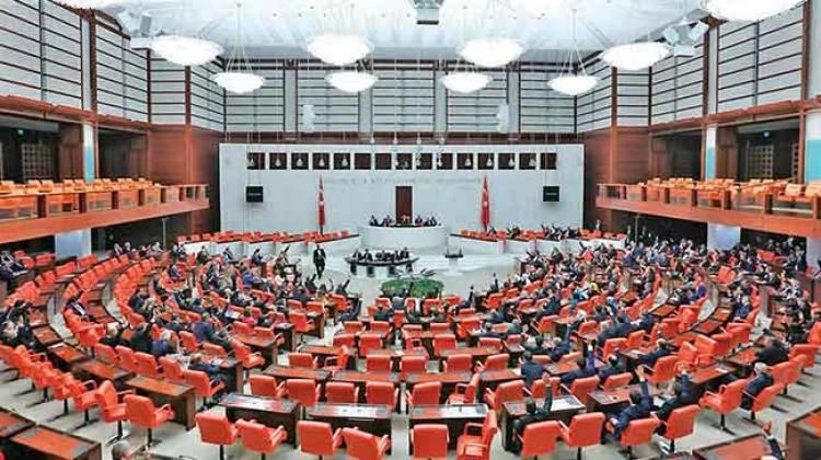 Kasımda Meclis'te! Tasarıda 5+5 formülü
