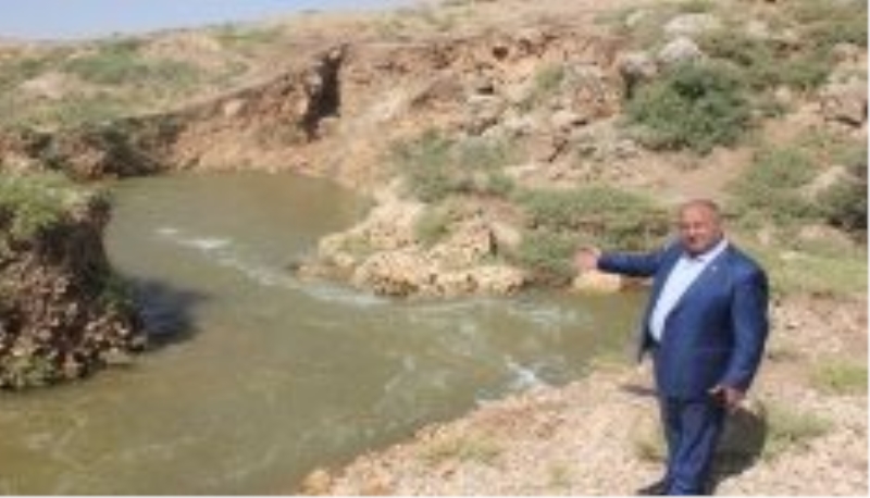 Kayaların içerisinde kaybolan dere şaşırtıyor