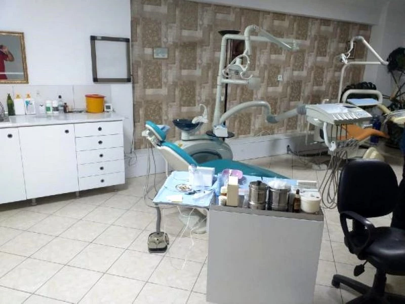 Kocaeli`de Kaçak diş muayenehanelerine baskın