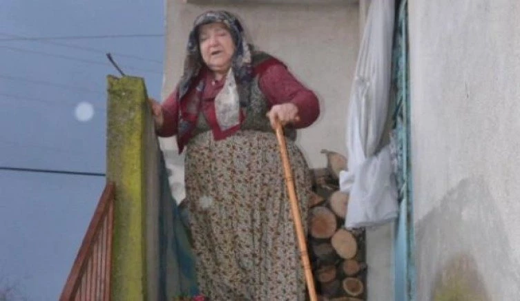 KÖMÜR YARDIMI BAHANESİYLE DOLANDIRDILAR