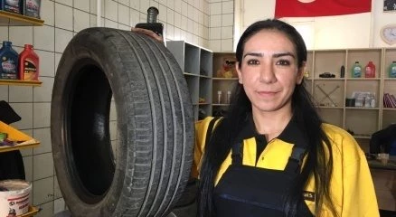 Kuaförlüğü bıraktı, oto lastikçisi oldu