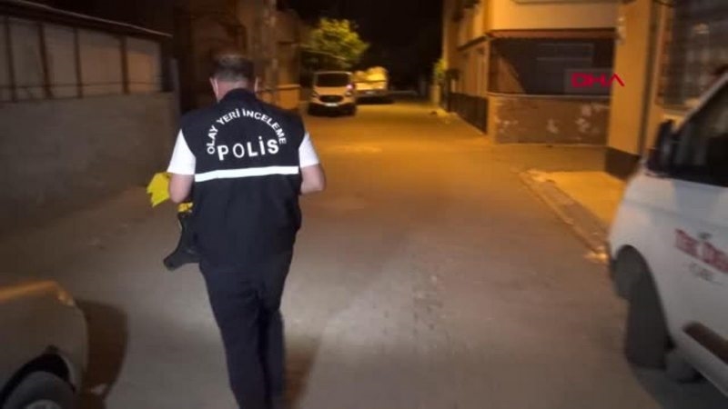 Küfür edip, tabancayla yaraladılar
