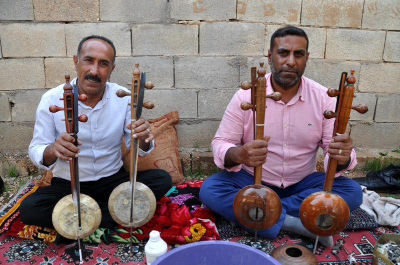 Mardin`de üretilen kemençeler Avrupa`ya ihraç ediliyor