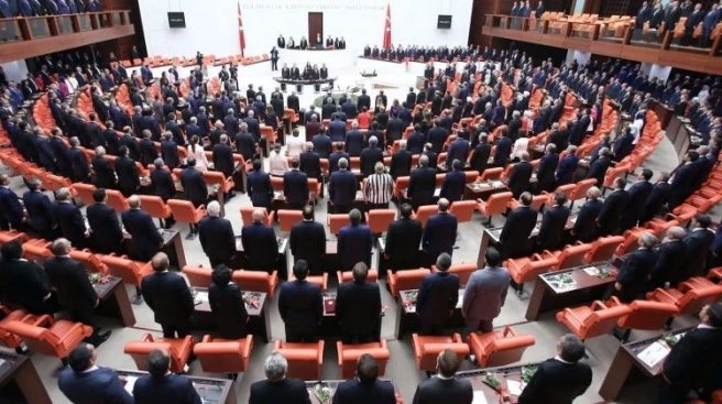 Meclis mesai yapmaya hazırlanıyor
