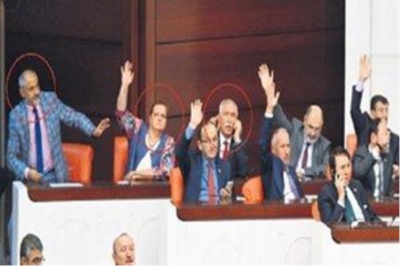 Meclis`te `Yenikapı ruhu` yaşandı