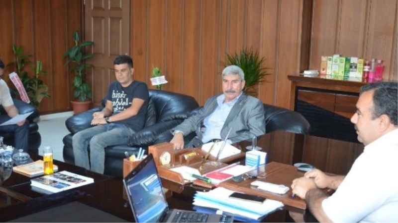 Mehmet Ekinci`den Milli Eğitim Müdürü`ne Ziyaret