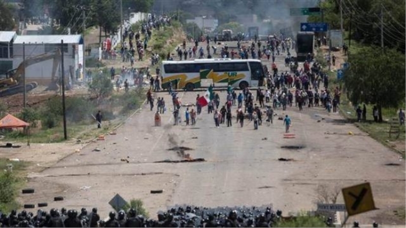 Meksika`daki Eğitim Protestoları