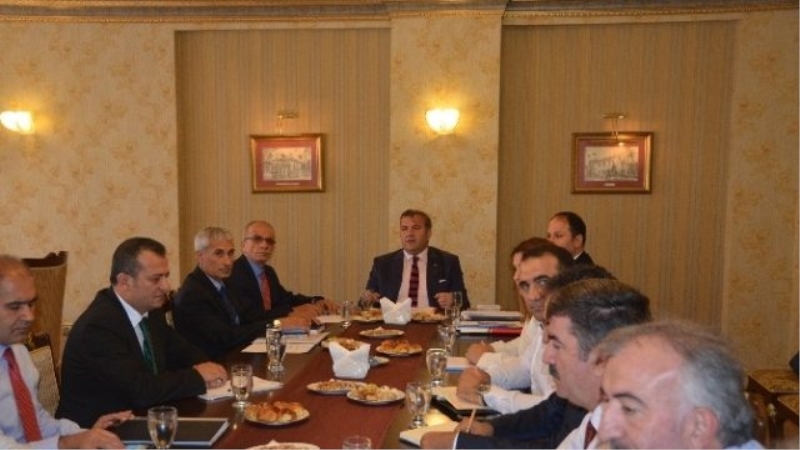 Mersin`de 2016-2017 Eğitim Öğretim Yılı Bilgilendirme Hazırlık Toplantısı Yapıldı