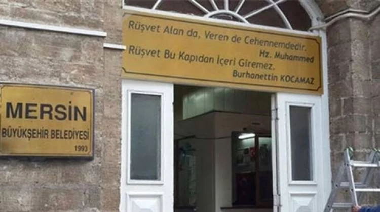 Mersin MHP'li Büyükşehir Belediyesine operasyon