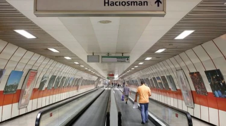 Metroya yazdığı yazı pahalıya patladı