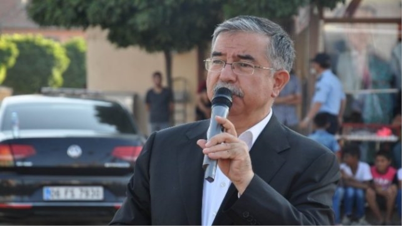 Milli Eğitim Bakanı Yılmaz: `Bunlar Milletin Sorularını Çaldı`