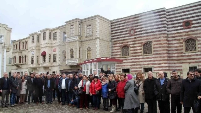 Milli Eğitim Bakanlığı Çalışanları Kağıt Müzesi`ni Gezdi