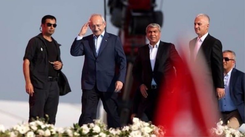 Miting sonunda neden kürsüye çıkmadı?