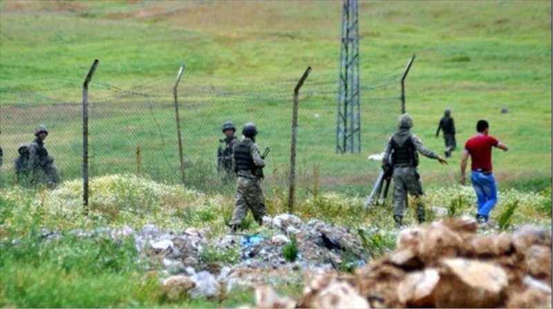 Muş`ta karakola saldırı! 1 korucu şehit oldu