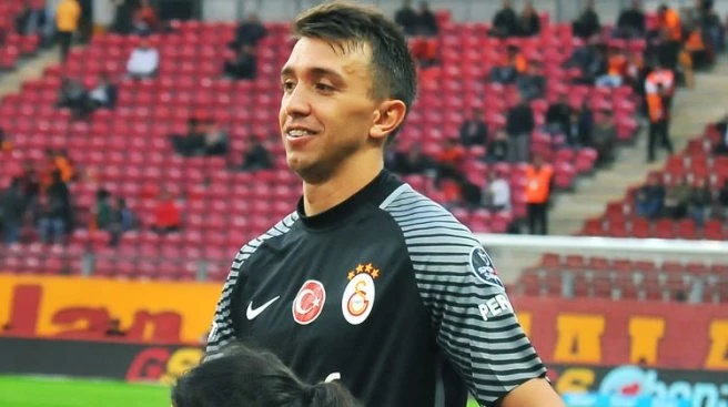 Muslera`ya kötü haber! Kadroda yok!