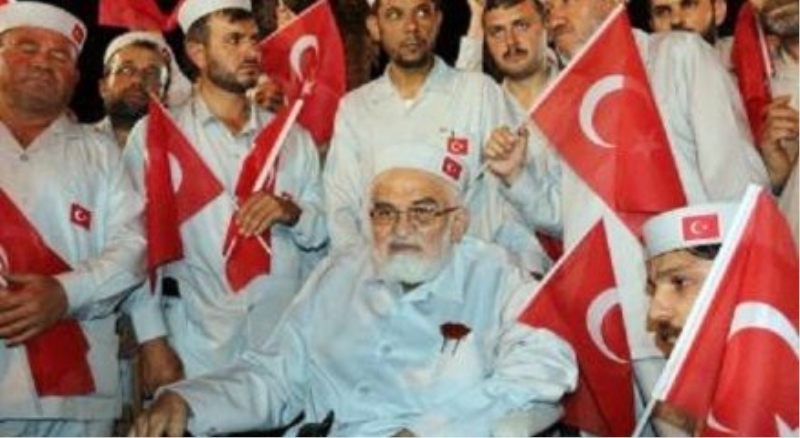Nakşibendi şeyhi Pakel vefat etti