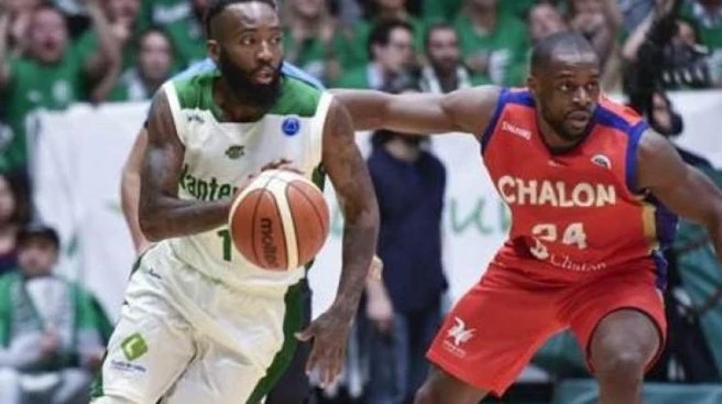 Nanterre şampiyonluğa ulaştı