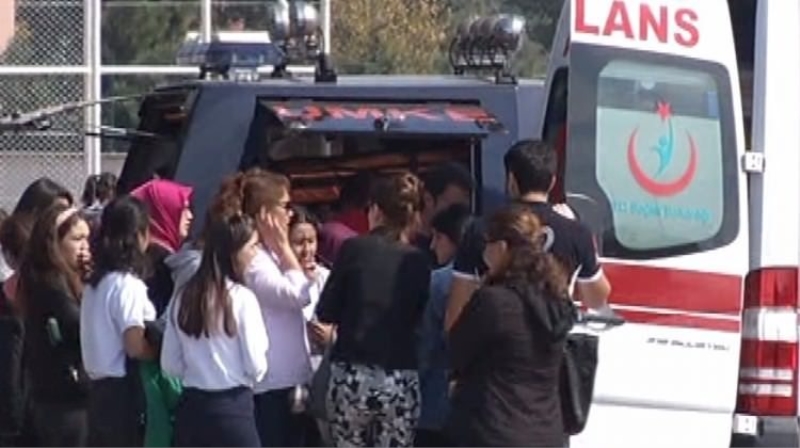 Öğrenciler kimyasal maddeden zehirlendi!