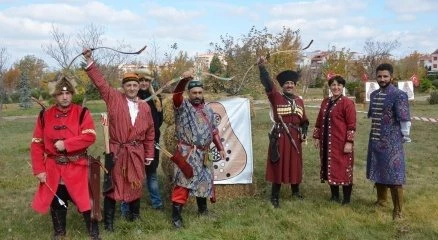 Oklar ?Cumhuriyet? için atıldı