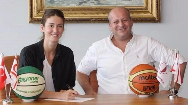 Olcay Çakır`dan 1 yıllık imza