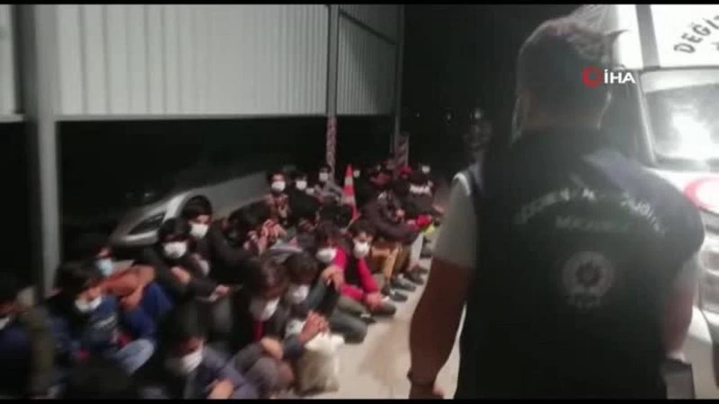 Osmaniye`de 66 düzensiz göçmen yakalandı