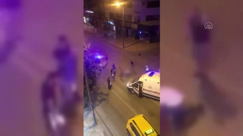 Otomobille çarpışan motosikletli kurye ağır yaralandı