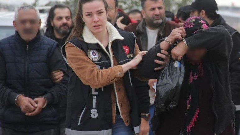 ÖYLE BİR YALAN ATTI Kİ