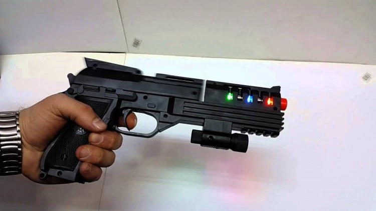 Oyuncak silahla soygun girişimi