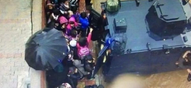 Özel harekat çocuklara servis çekti!