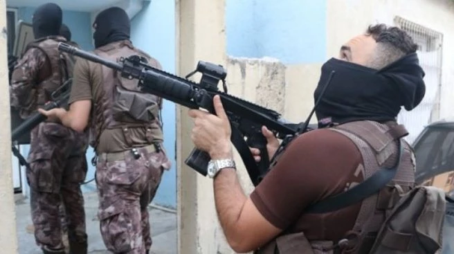 Özel harekattan şok baskın!