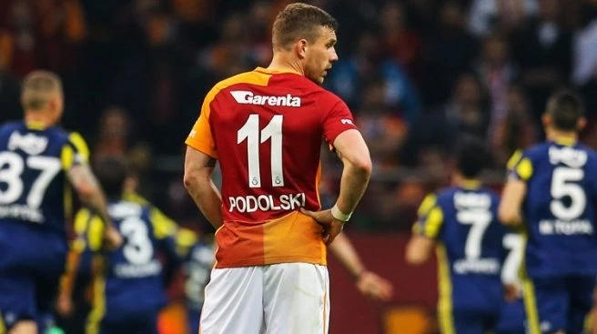 Podolski F.Bahçe`yi kızdıracak! `3. lig takımı...`