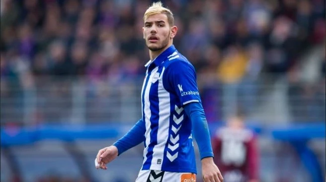 Real Madrid ilk transferini yaptı!