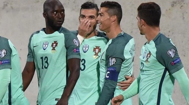 Ronaldo Portekiz`i kurtardı