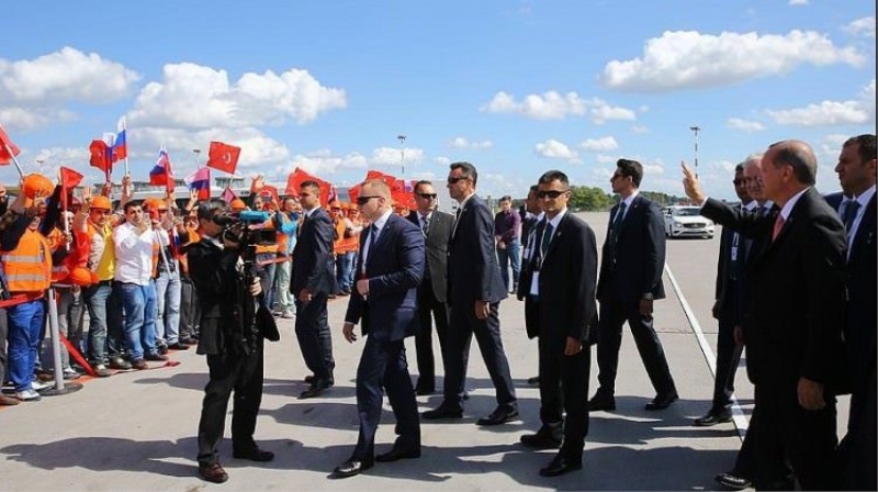 Rusya'da Erdoğan'a sevgi gösterisi!